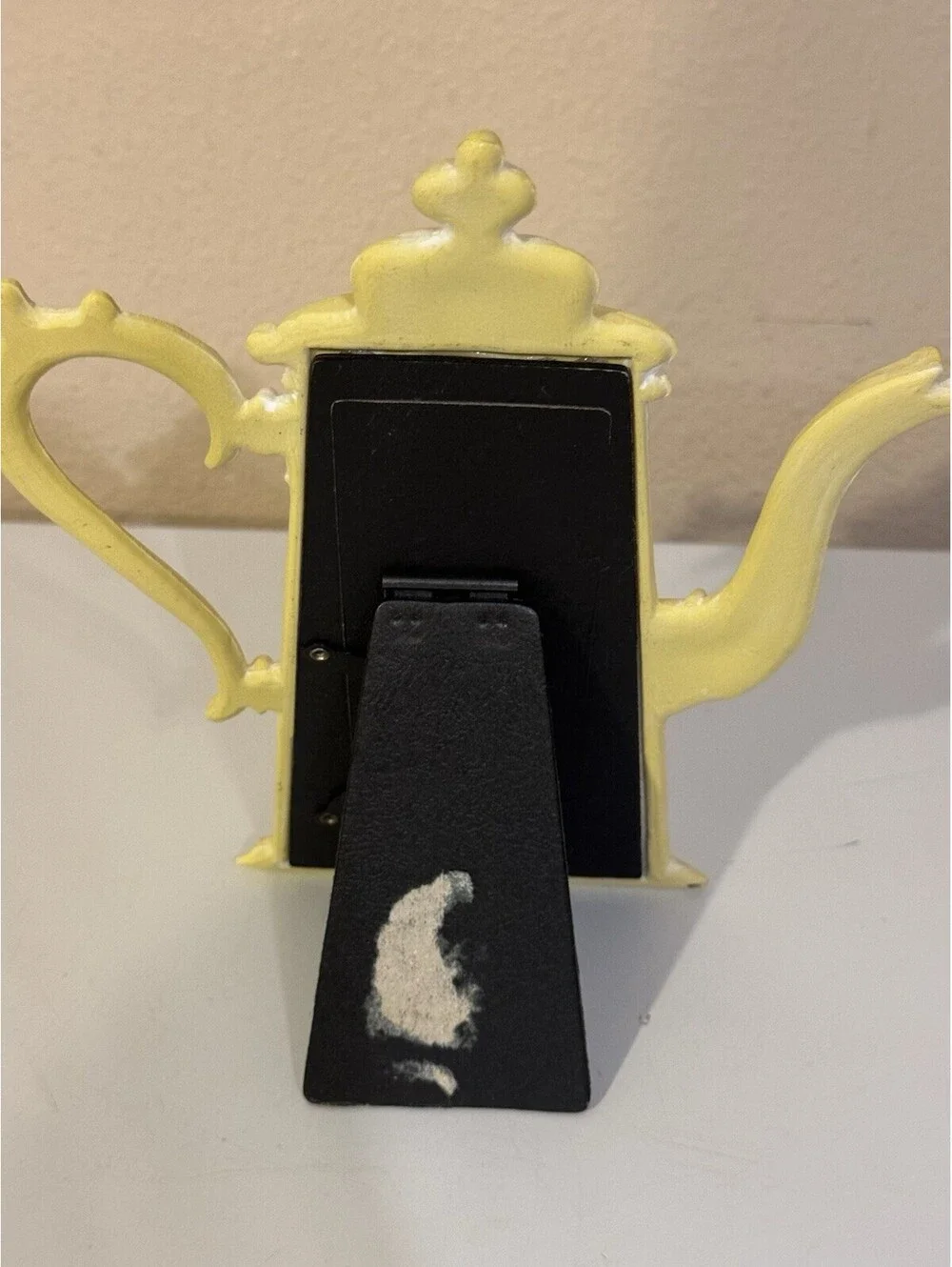Vintage Yellow Teapot Novelty  Double Oval Photo Frame Stand Holds 2, 2x4 in